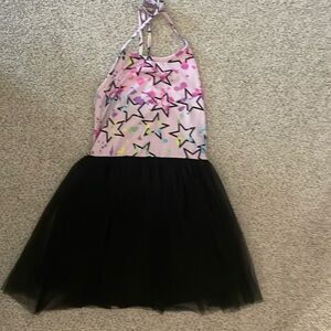 Super cute dress!